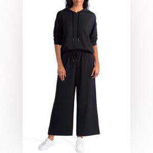 2 PIECE HALSTON FLEECE HOODIE AND PANTS   NWT
